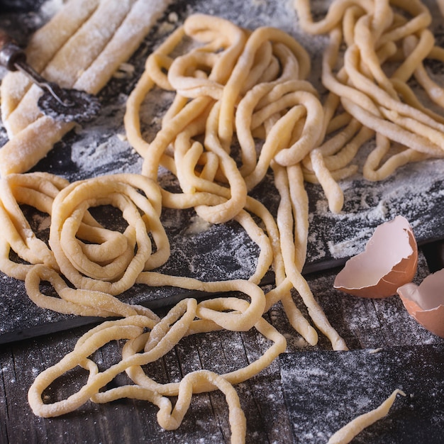 Pici di pasta fresca fatta in casa