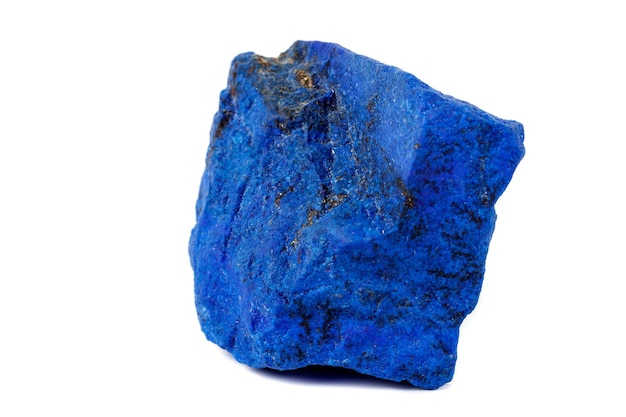 Pietra minerale Macro Azurite con inserti in pirite su sfondo bianco