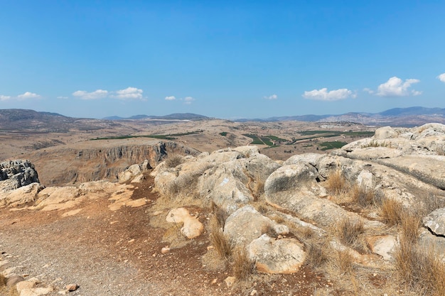 Pietre sul monte Arbel in Israele