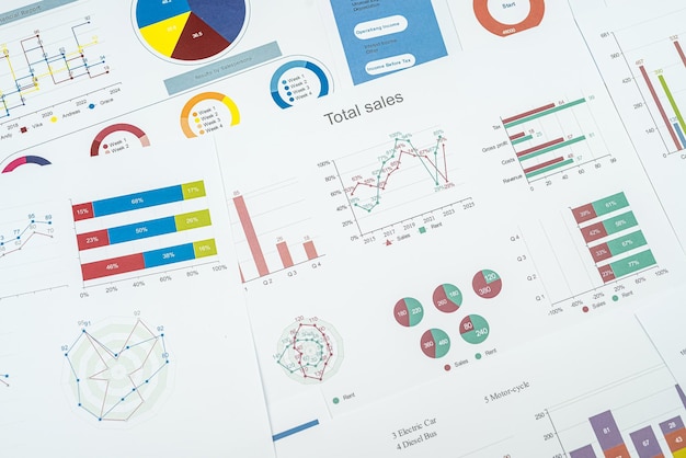 Pila di carta millimetrata del grafico Concetto di statistiche del conto finanziario
