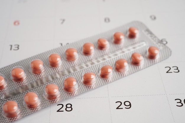 Pillole anticoncezionali per le femmine il giorno dell'ovulazione