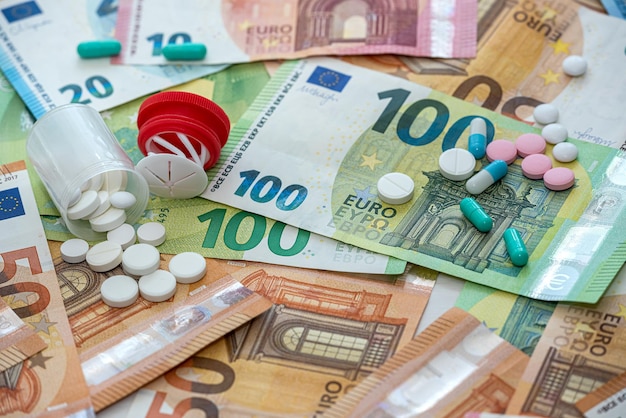 Pillole differenti sulle fatture dell'euro come fondo