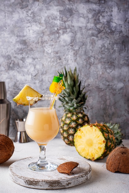 Pina Colada. Cocktail caraibico tradizionale