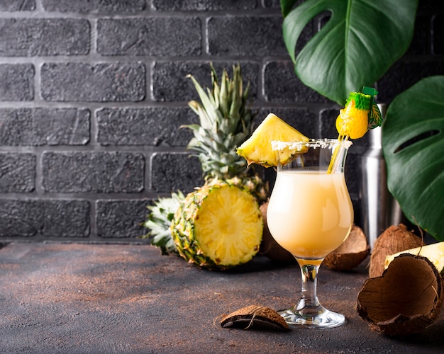 Pina Colada. Cocktail caraibico tradizionale