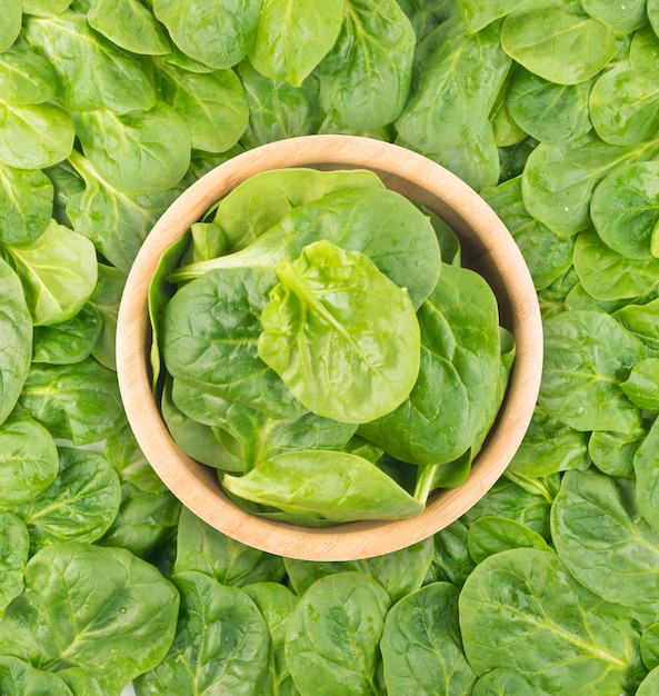 Pinacia Oleracea Sfondo. Flatlay di verdure a foglia verde