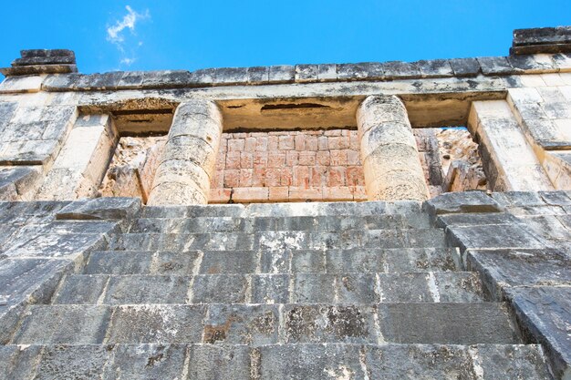 Piramide di Kukulkan nel sito di Chichen Itza, Messico