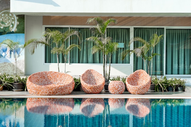 Piscina blu Pronto a giocare caldo per chi ama giocare con lo spazio della copia.