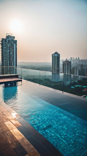 Piscina con vista sul paesaggio cittadino