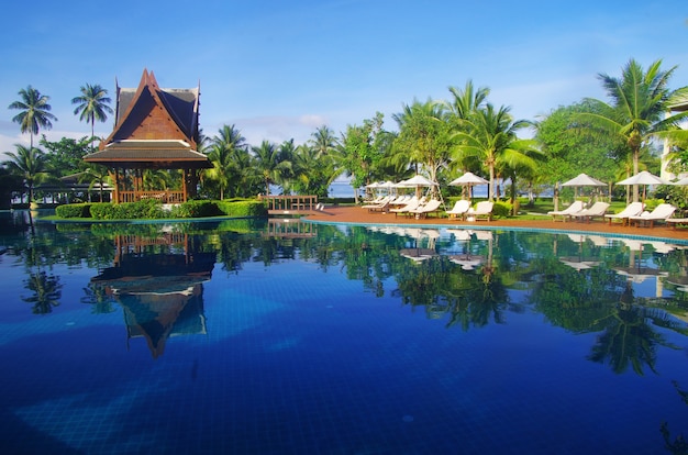 Piscina tropicale in Tailandia