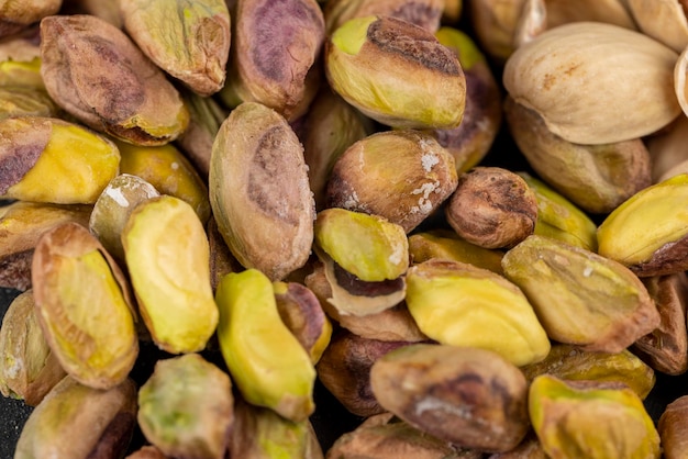 pistacchi freschi sbucciati e croccanti noci verdi pistacchi senza guscio