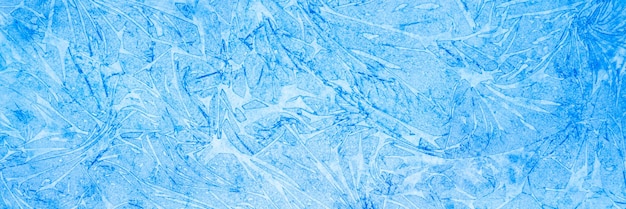 Pittura fai da te fatta a mano di arte astratta blu dell'acquerello su fondo di carta strutturata. sfondo acquerello. superficie ghiacciata ghiacciata dipinta con linee spezzate