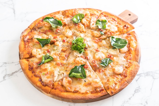 pizza con gamberi piccanti (Tom Yum)