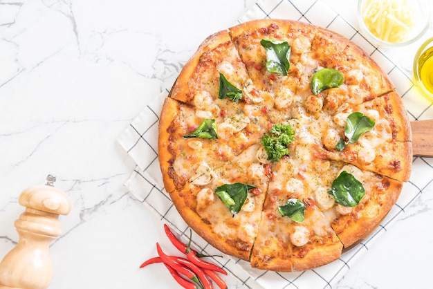 pizza con gamberi piccanti (Tom Yum)