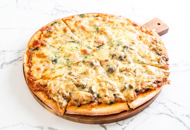 pizza con spinaci e funghi