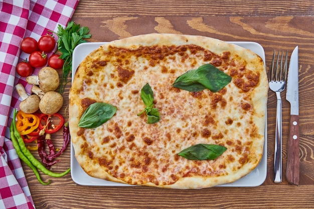 Pizza con verdure