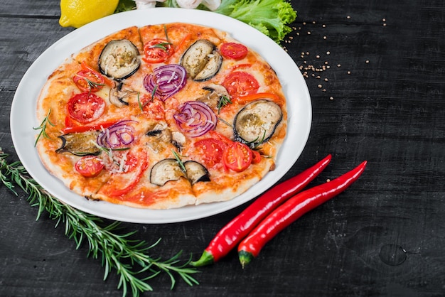 Pizza vegetariana dalle verdure