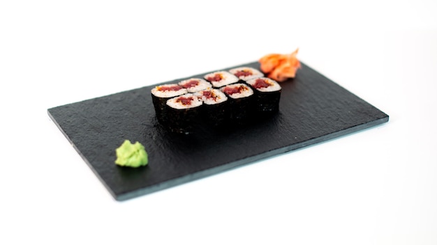 Plato Japones Sushi con wasabi y arroz