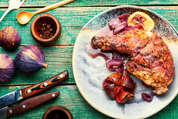 Pollo alla griglia con fichi