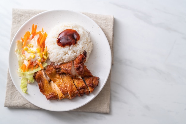 pollo alla griglia con salsa teriyaki e riso