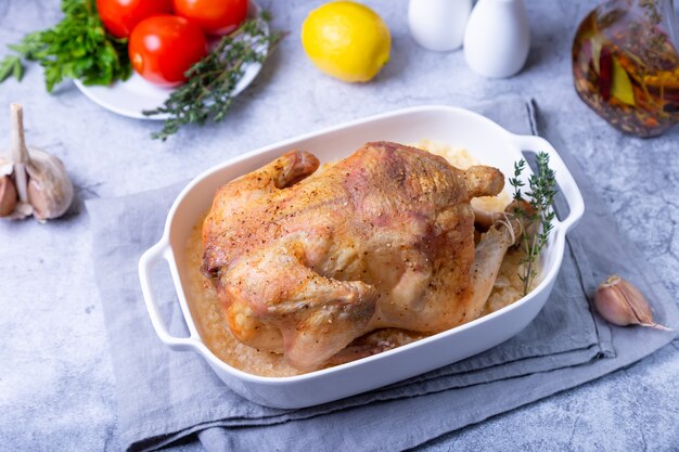 Pollo intero al forno con sale marino