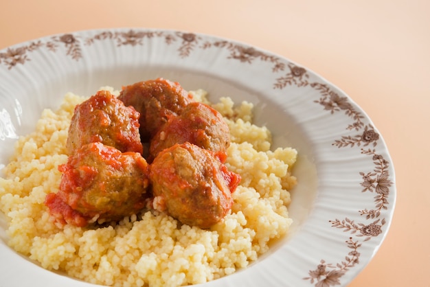 Polpette con tipico couscous marocchino