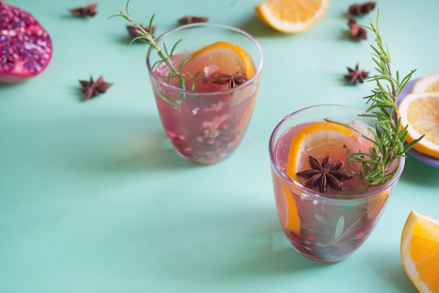 Pomegrante con arancia e rosmarino