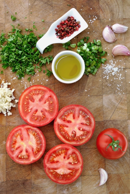 Pomodori e ingredienti