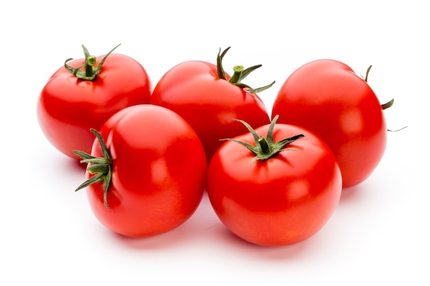 Pomodori isolati su sfondo bianco