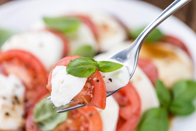 Pomodorini con mozzarella e condimento Balasimco