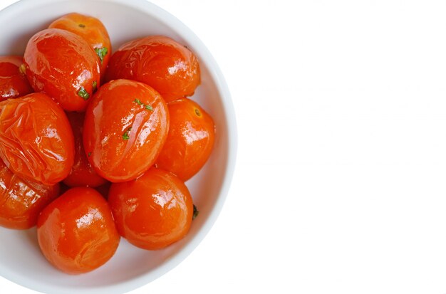 pomodoro alla griglia in ciotola, vista dall'alto