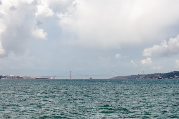 Ponte a Lisbona, Portogallo