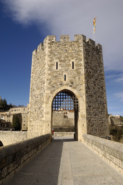 Ponte medievale di Besalu a La Garrotxa, Girona, Spagna