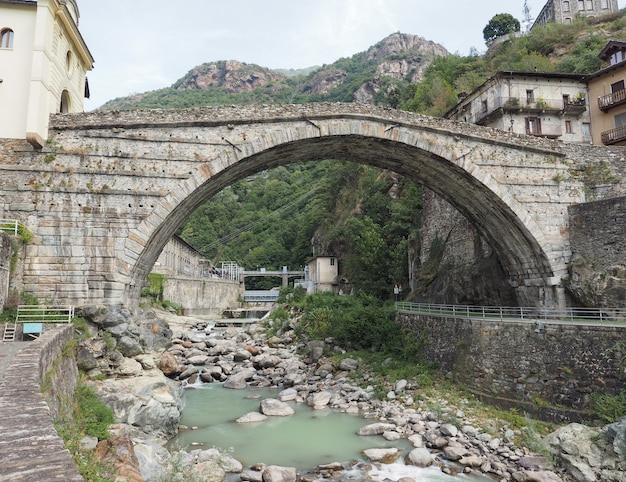 Ponte romano a Pont Saint Martin