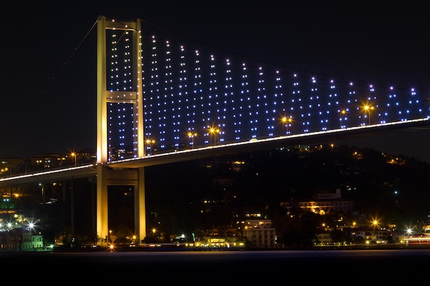 Ponte sul Bosforo da Istanbul Turchia
