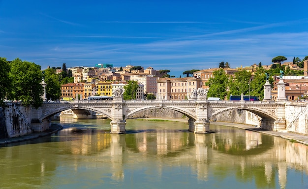 Ponte Vittorio Emanuele II a Roma