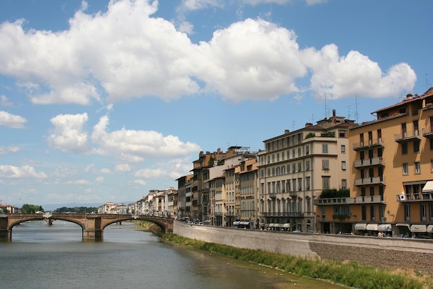 Ponti nella città di Firenze Italia