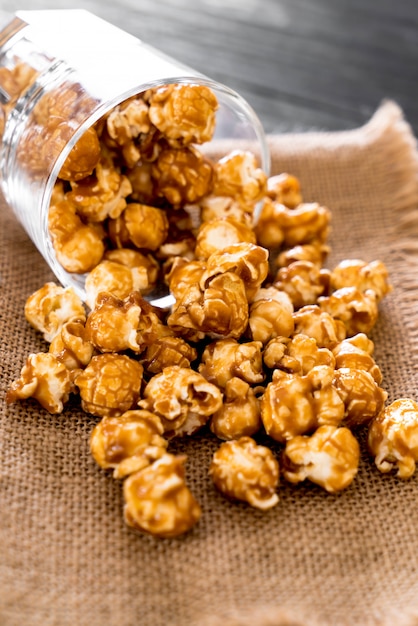 popcorn con caramello