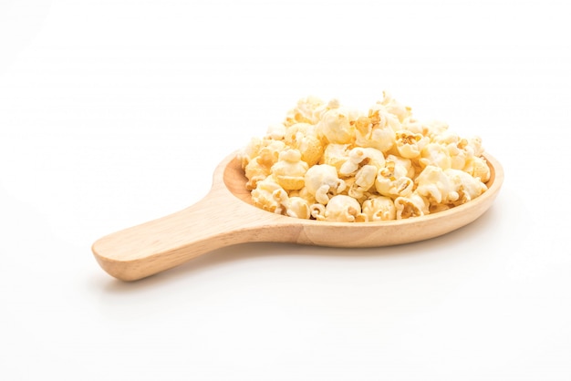 popcorn dolce su sfondo bianco