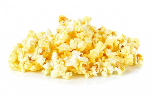 Popcorn isolato su bianco