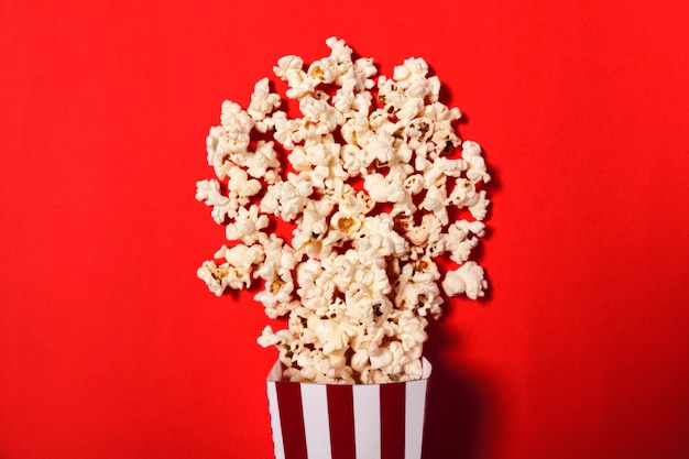 Popcorn su rosso