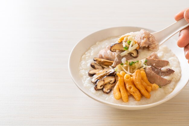 Pork Congee o Porridge con Pork bowl