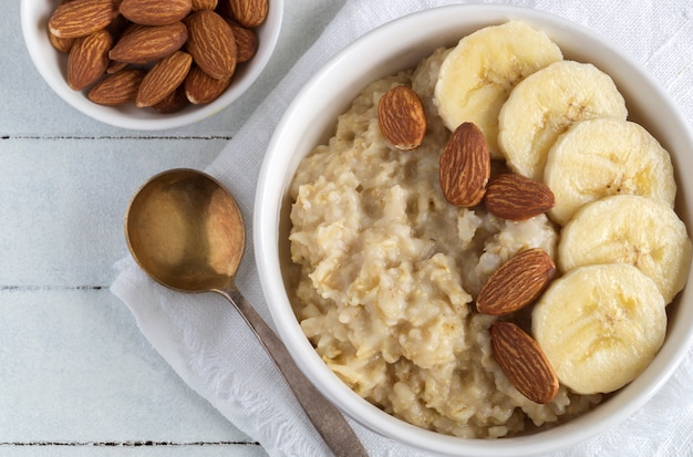 Porridge di farina d'avena utile