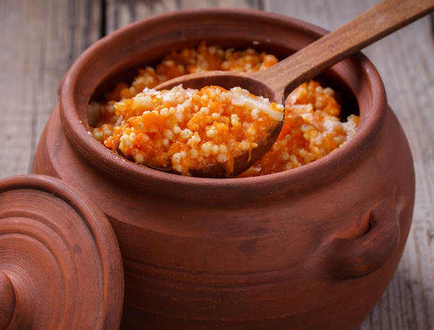 Porridge di miglio con zucca