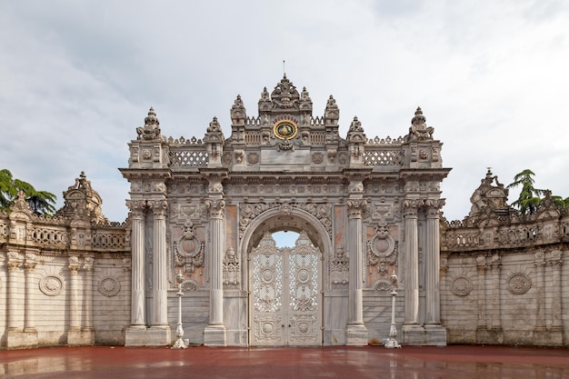 Porta del Tesoro del Palazzo Dolmabahce a Istanbul