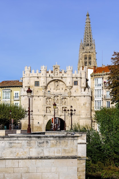 Porta della città di Burgos. Arco di Santa Maria. Antico muro. Spagna. Castilla Leon.