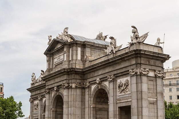 Porta di Alcala di Puerta de Alcala a Madrid Spagna