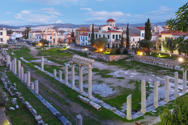 Porta di Atena Archegetis e resti dell'Agorà romana costruita ad Atene durante il periodo romano, Atene, Grecia