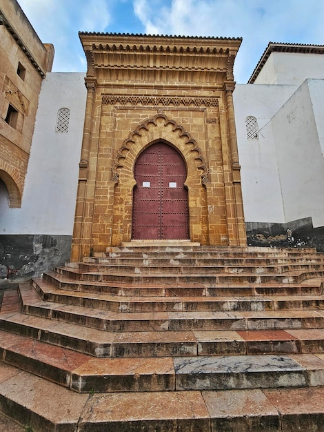 Porta e scale della moschea di Sala Morocco