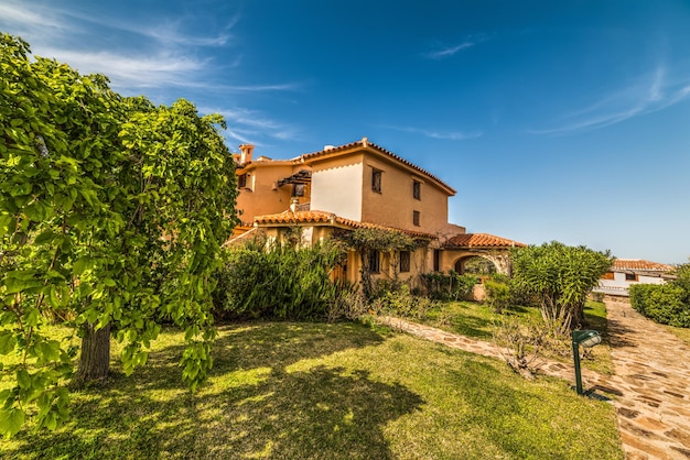 Porto cervo sotto un cielo blu Sardegna