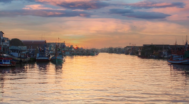 porto di pesca il mare